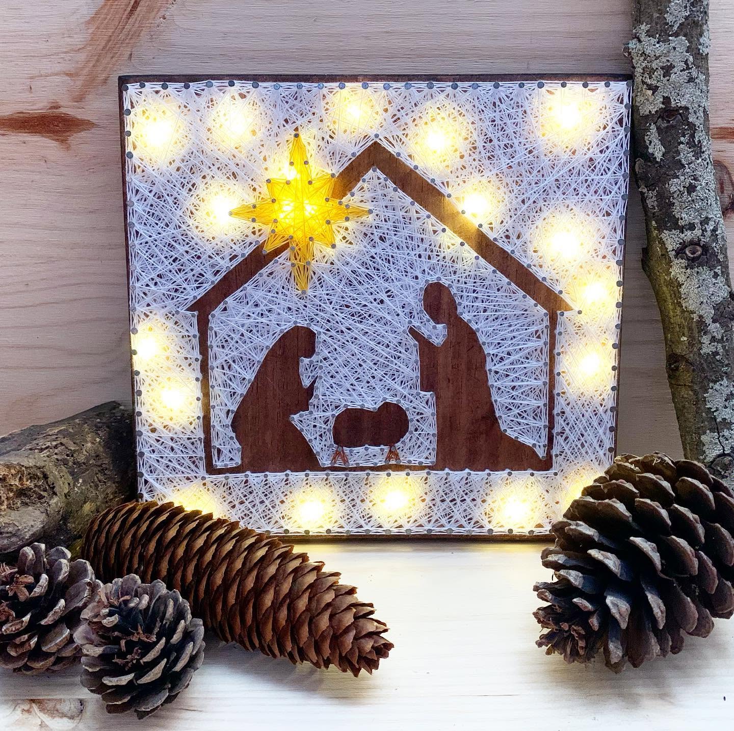 Quadro de string art Presépio de Natal com luz